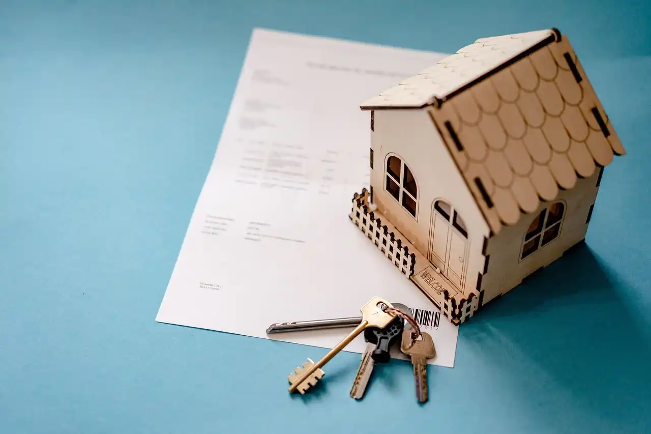How do I apply for a renovation loan that pays contractors at closing?