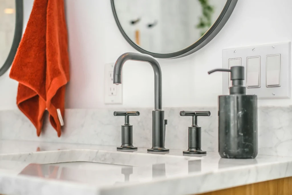 Which Brands Offer Durable Bathroom Faucets Under $200? What to Compare Before You Buy