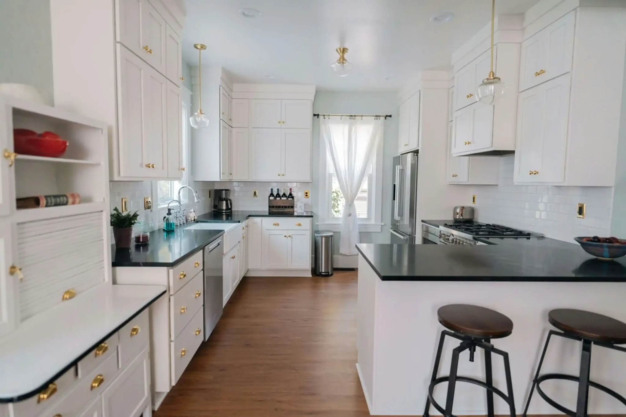 Home Remodeling Contractor Specializing in Kitchen and Bathroom Renovations Near You