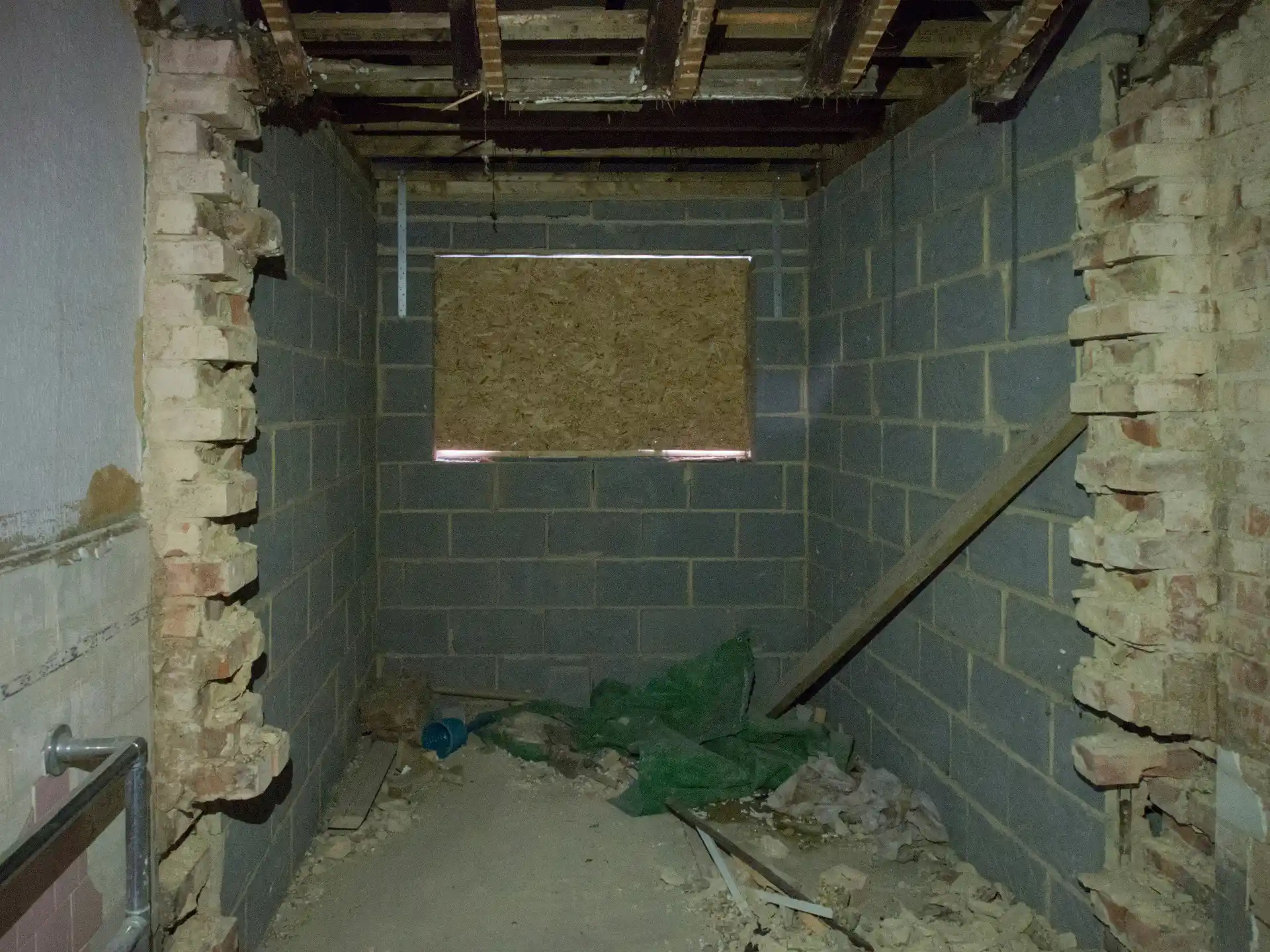 Can the wall opening be smaller